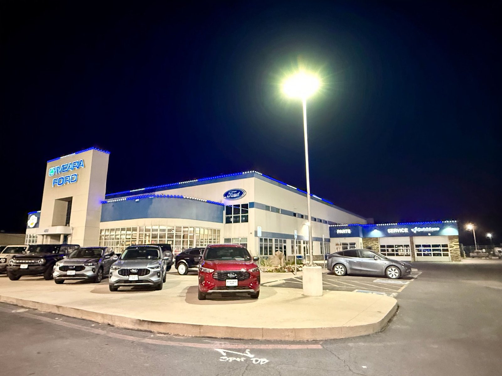 Ford dealership lighting